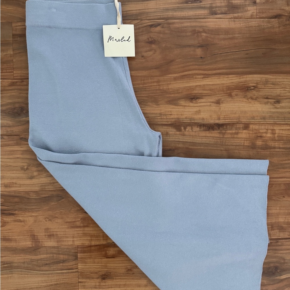 Marled Women's Sweater & Pant set in Light Blue - Picture 2 of 5